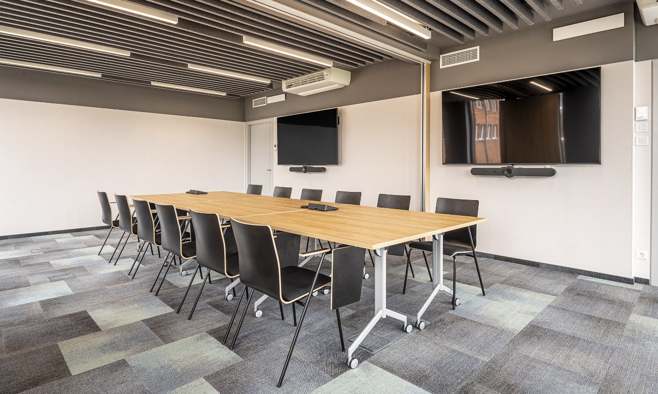 CityOffice_Konferencu_Saliekamie_Galdi_Convenio